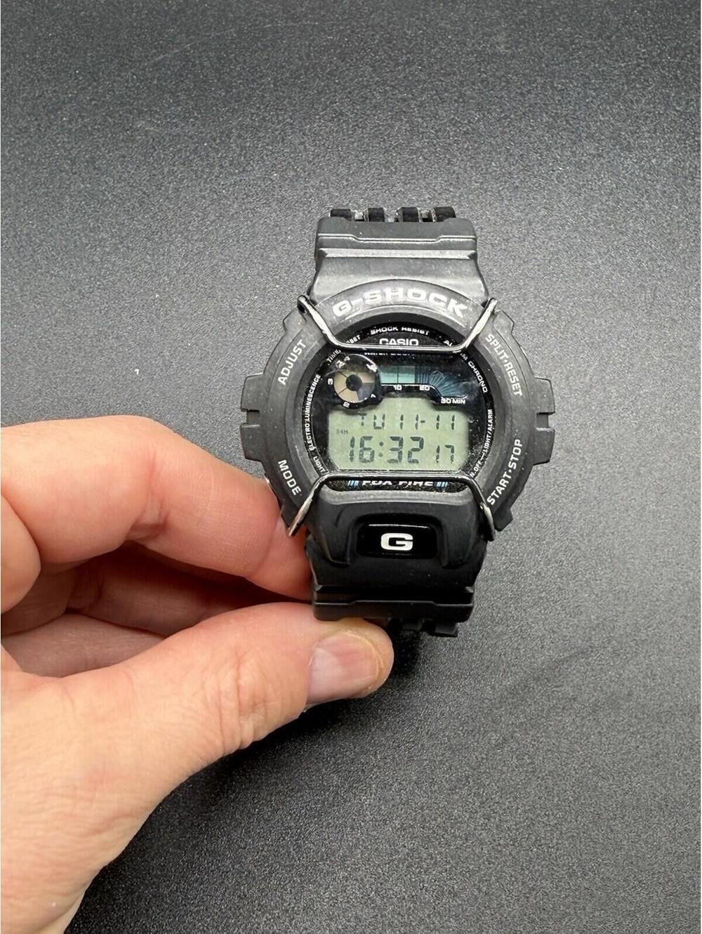 Casio G-Shock DW6900 Black Resin Watch - Picture 4 of 16